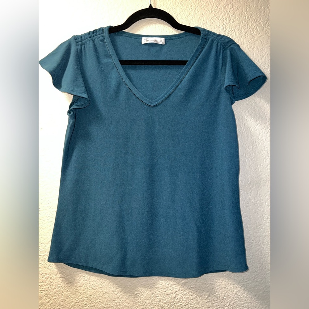89th & Madison Green Fitted V-Neck Blouse